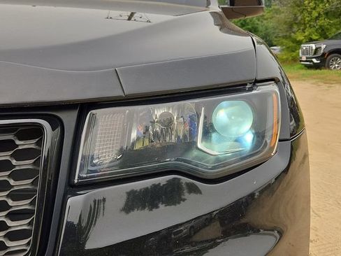 Used 2018 Jeep Grand Cherokee Altitude AWD/4WD image 28