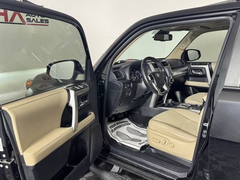 Used 2024 Toyota 4Runner SR5 Premium AWD/4WD image 13