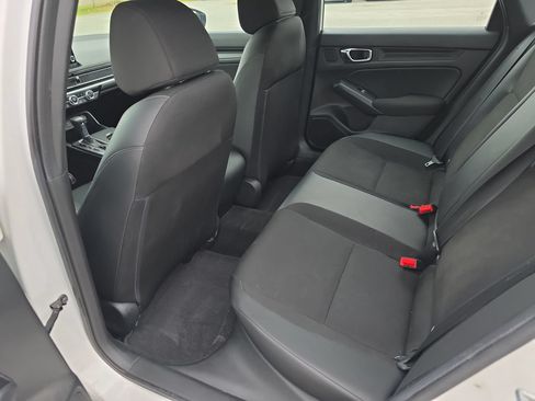 Used 2025 Honda Civic Sport image 28