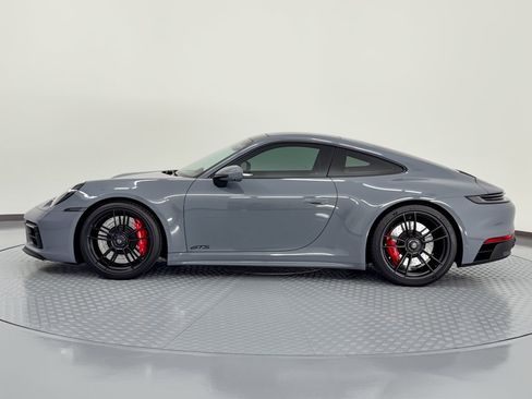 Certified 2024 Porsche 911 Carrera GTS RWD image 2
