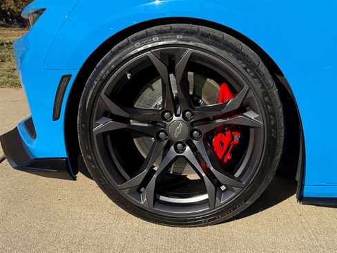 Used 2022 Chevrolet Camaro SS image 16