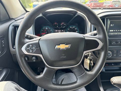 Used 2018 Chevrolet Colorado W/T w/ WT Convenience Package AWD/4WD image 19