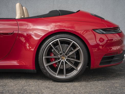 Used 2023 Porsche 911 Carrera 4S image 22