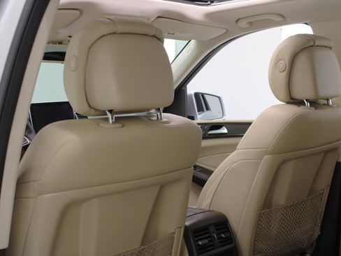 Used 2016 Mercedes-Benz GLE 350 w/ Premium Package image 37