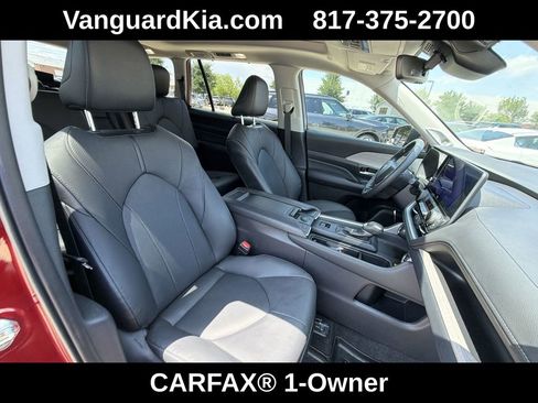 Used 2025 Toyota Grand Highlander FWD image 28