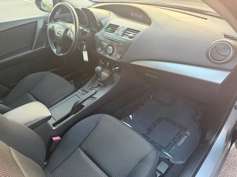 Used 2012 MAZDA MAZDA3 i Touring FWD image 8