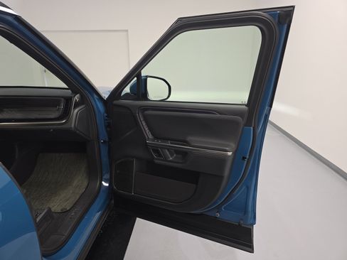 Used 2023 Rivian R1S Adventure AWD/4WD image 18