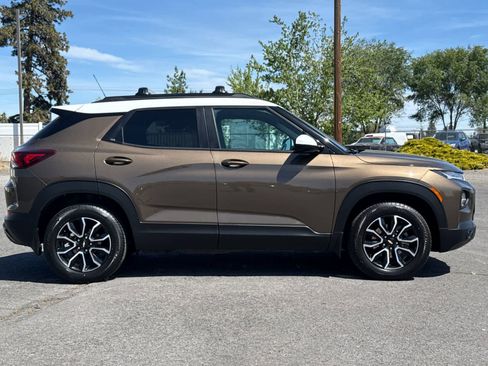 Used 2021 Chevrolet TrailBlazer ACTIV w/ Convenience Package AWD/4WD image 8