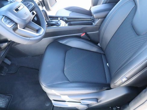 New 2026 Jeep Compass Latitude image 11