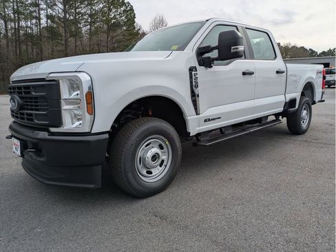 New 2026 Ford F250 XL w/ 360-Degree Camera Package AWD/4WD image 2