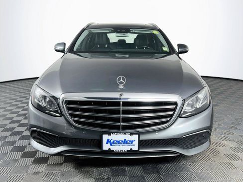Used 2017 Mercedes-Benz E 400 4MATIC Wagon image 9