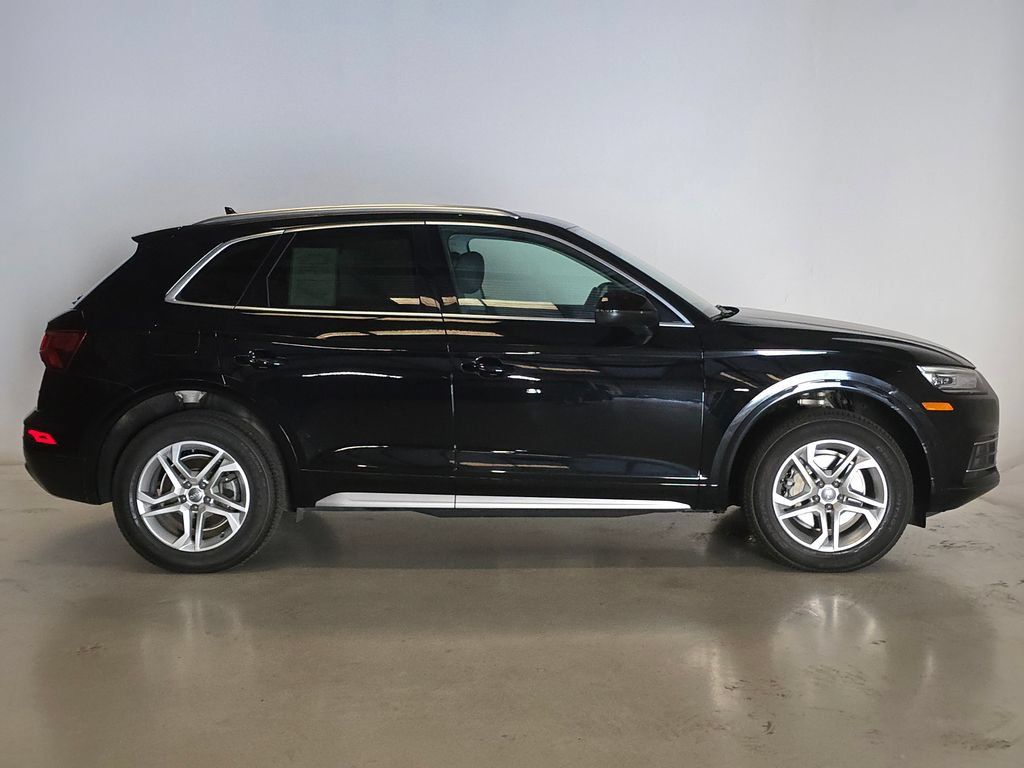Used 2019 Audi Q5 2.0T Premium AWD/4WD image 4