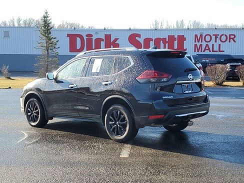 Used 2019 Nissan Rogue SV image 5