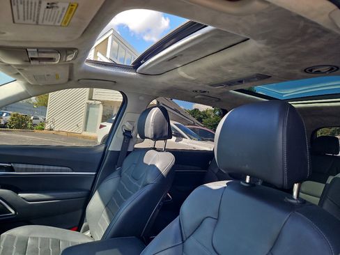 Used 2023 Kia Telluride SX Prestige image 6