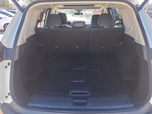 Certified 2023 Nissan Rogue Platinum image 8