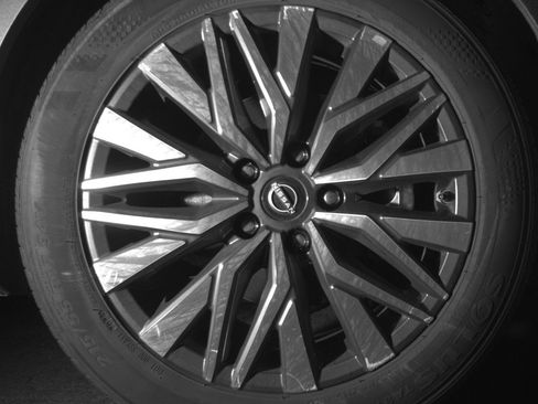 Used 2025 Nissan Altima 2.5 SV image 13