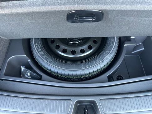 Used 2025 Buick Envision Preferred image 52