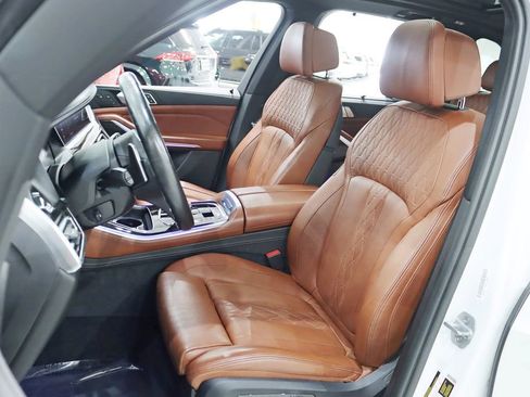 Used 2019 BMW X5 xDrive50i w/ M Sport Package AWD/4WD image 31
