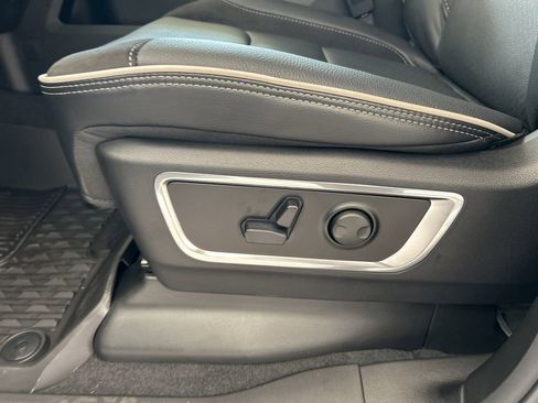 New 2026 RAM 1500 Laramie w/ Night Edition image 42