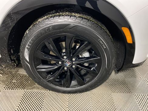 Used 2024 Buick Envista Sport Touring w/ Convenience I Package image 10