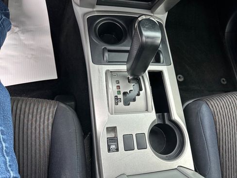 Used 2013 Toyota 4Runner SR5 image 27