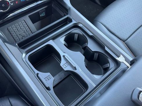 New 2026 Ford F250 Lariat w/ Black Appearance Package image 25