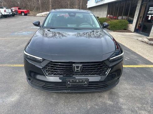 Certified 2023 Honda Accord LX image 3