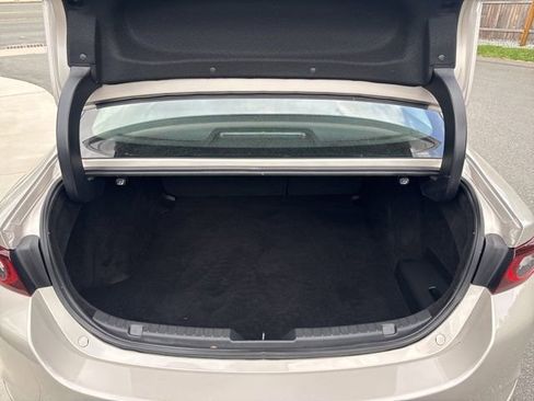 Used 2023 MAZDA MAZDA3 s FWD image 17