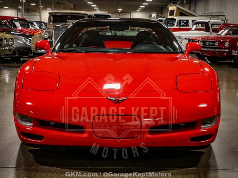 Used 1997 Chevrolet Corvette Coupe w/ Roof Pkg image 18