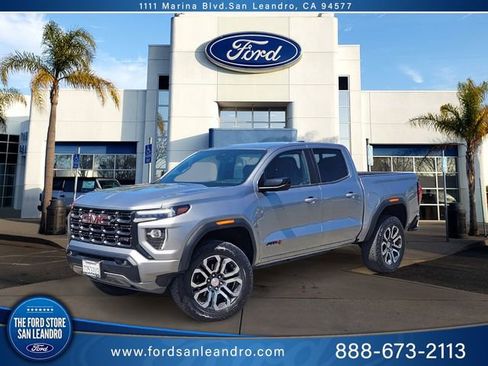 Used 2023 GMC Canyon AT4 w/ AT4 Premium Package AWD/4WD image 1