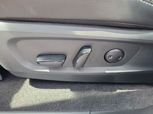 Certified 2025 Nissan Pathfinder SL AWD/4WD image 14