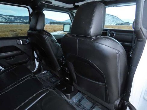 Used 2019 Jeep Wrangler Unlimited Sahara w/ Quick Order Package 24M Moab image 24