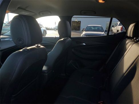 Certified 2025 Buick Encore GX Preferred image 9