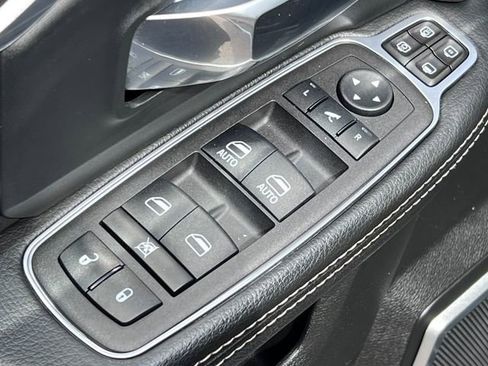 Used 2023 RAM 3500 Laramie AWD/4WD image 22