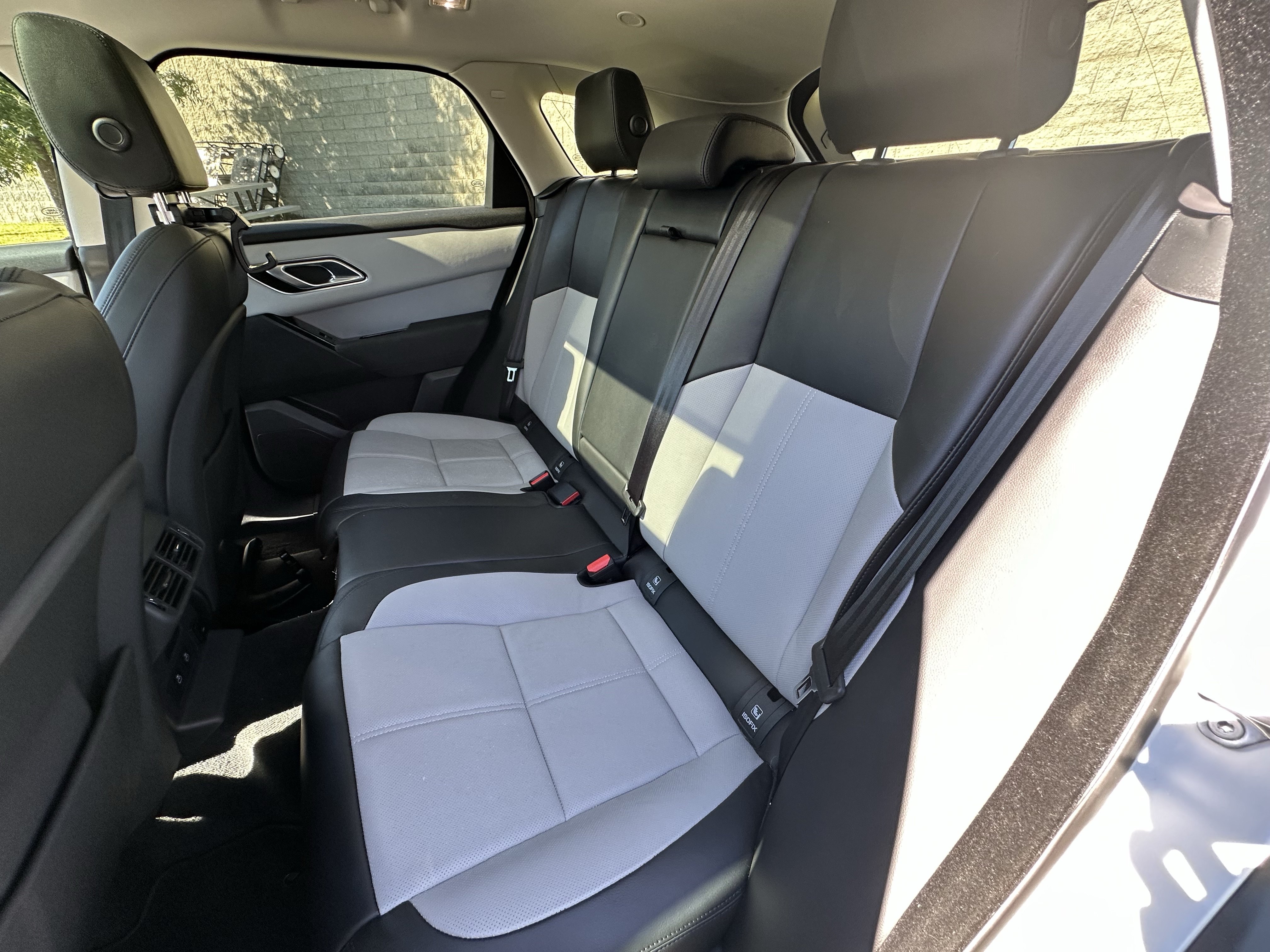 Used 2024 Land Rover Range Rover Velar S AWD/4WD image 30