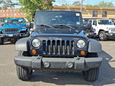 Used 2009 Jeep Wrangler X image 2