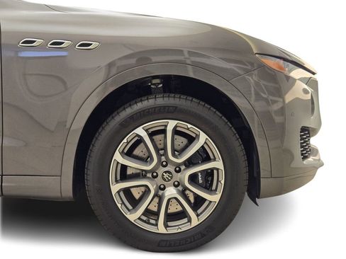 Certified 2021 Maserati Levante S image 7