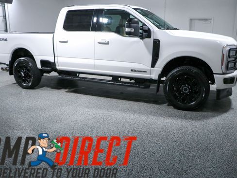 Used 2024 Ford F250 Lariat w/ Black Appearance Package AWD/4WD image 6