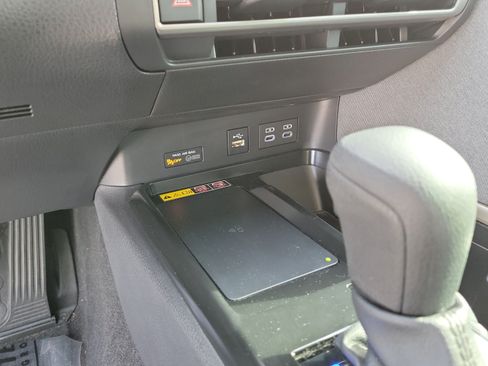 Used 2025 Toyota Camry LE FWD image 20