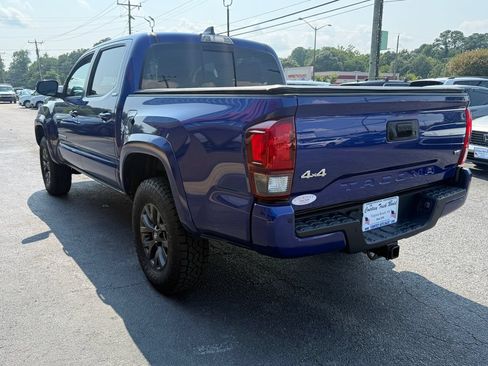 Used 2023 Toyota Tacoma SR5 AWD/4WD image 5