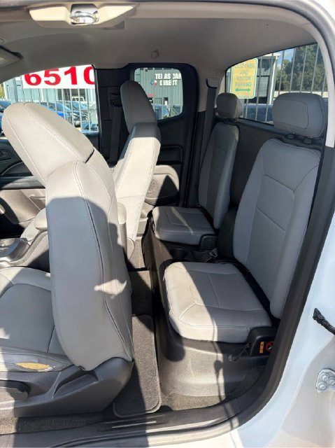 Used 2018 Chevrolet Colorado W/T RWD image 8