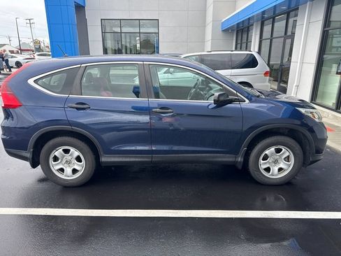 Used 2015 Honda CR-V LX image 2