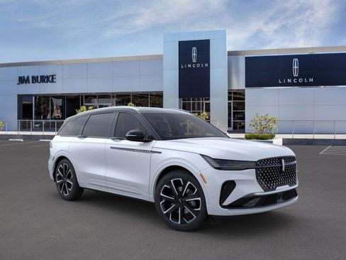 New 2024 Lincoln Nautilus Reserve w/ Equipment Group 202A image 7