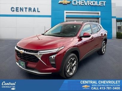 Certified 2025 Chevrolet Trax LT w/ Driver Confidence Package
