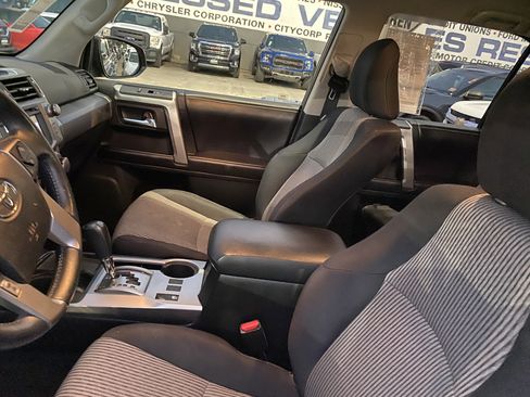 Used 2016 Toyota 4Runner SR5 image 13