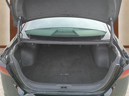 Used 2024 Nissan Altima 2.5 SV image 30