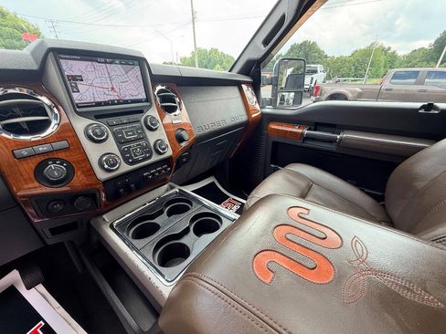Used 2015 Ford F250 King Ranch w/ FX4 Off-Road Package AWD/4WD image 31