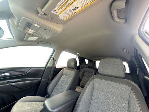 Used 2024 Chevrolet Equinox LT FWD image 16
