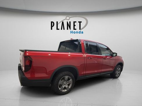 Certified 2025 Honda Ridgeline TrailSport image 3