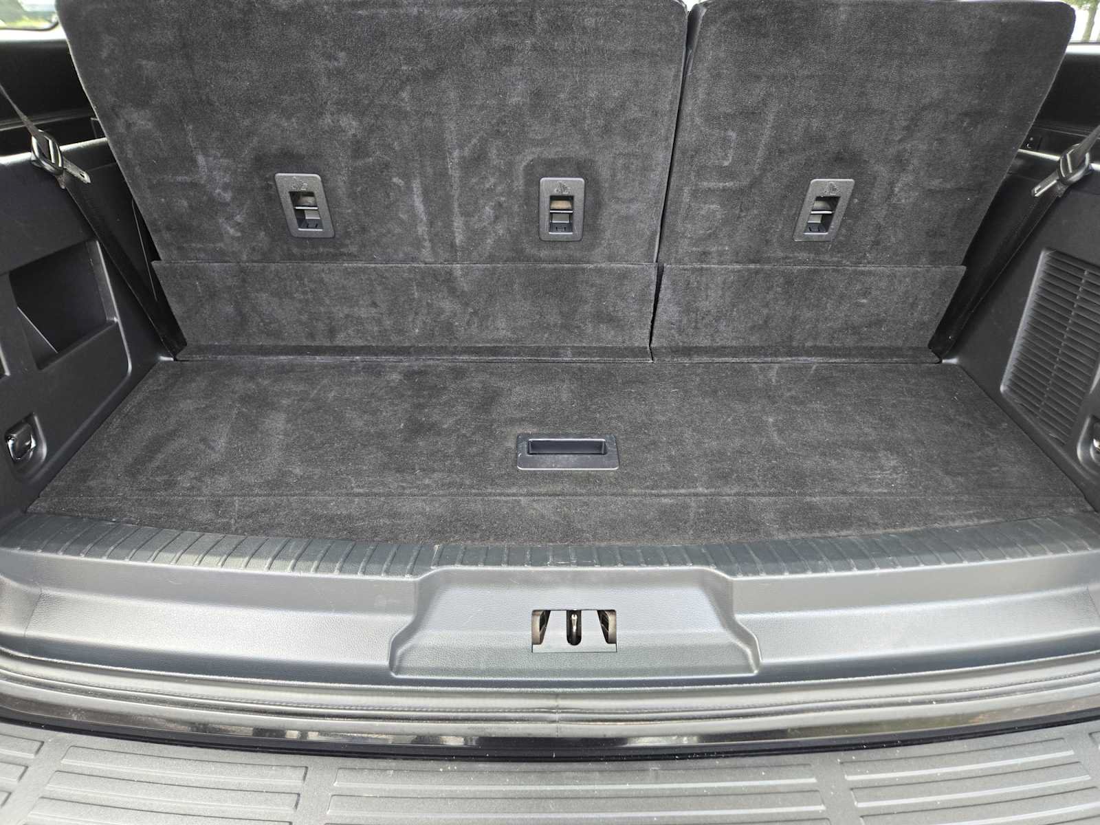 Used 2024 Ford Expedition XLT RWD image 31